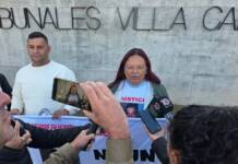 “Él está en su casa y nosotros vamos al cementerio”: el duro reclamo de la madre de Diego Pérez frente a Tribunales