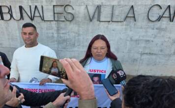 “Él está en su casa y nosotros vamos al cementerio”: el duro reclamo de la madre de Diego Pérez frente a Tribunales