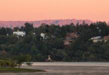 Frío de invierno y tardes primaverales: a cuánto llegará la máxima este martes en Carlos Paz