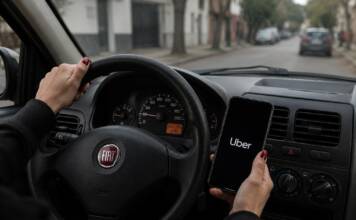 Un menor robó a una chofer de app en Villa Domínguez y lo atraparon después