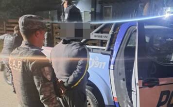 Quiso escapar de un control policial en Carlos Paz y terminó preso