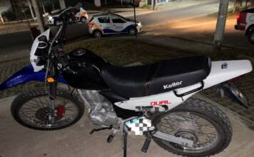 Detuvieron a un motociclista tras una fuga y persecución en Villa Carlos Paz
