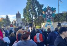 El Reloj Cucú celebró sus 68 años con una fiesta popular en Carlos Paz