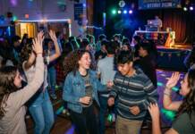 Presentan un proyecto para prohibir menores de 18 años en boliches de Carlos Paz y exigir controles diarios de alcoholemia Imagen ilustrativa.