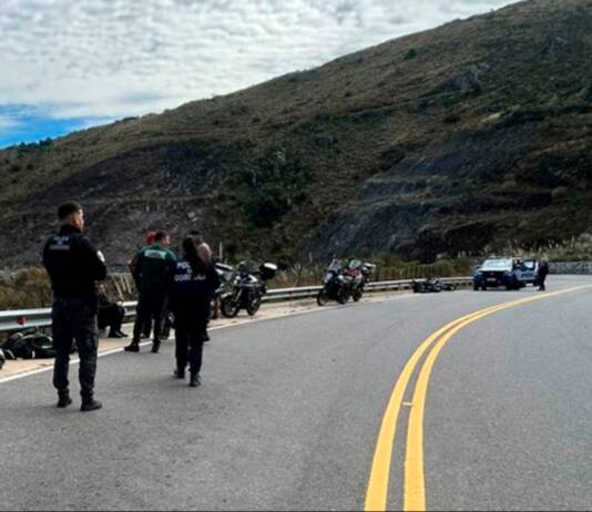 Tragedia en el Camino del Cuadrado: un motociclista tras chocar contra un guardarraíl