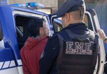 Simularon pedir agua para robarle a un abuelo de 85 años: fueron detenidos en barrio Miguel Muñoz