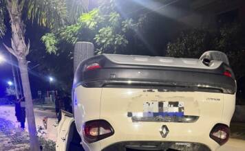 Perdió el control de su auto y volcó en Altos del Valle
