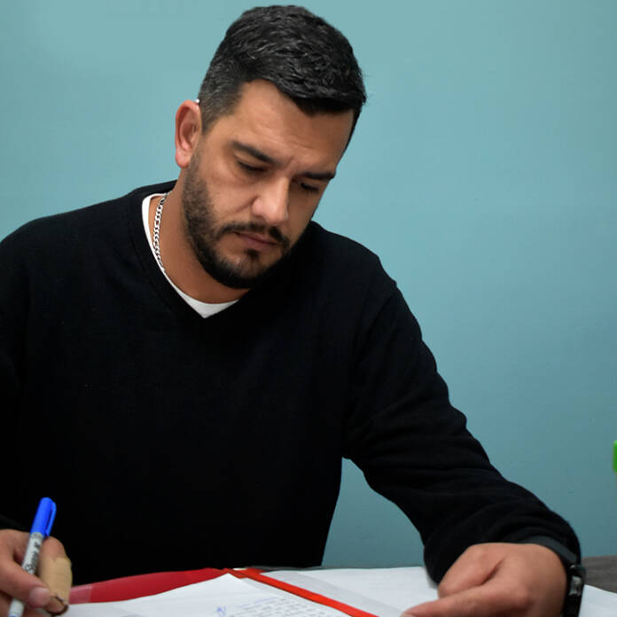 El desplome de la coparticipación asfixia a los municipios: Paredes advierte una caída interanual del 42% en Tanti
