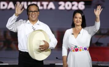 Domingo de definiciones en Perú: Balotaje entre Keiko Fujimori y Roberto Sánchez