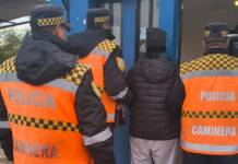 Lo paró la Caminera y descubrieron que llevaba cocaína y miles de dólares