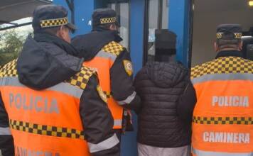 Lo paró la Caminera y descubrieron que llevaba cocaína y miles de dólares