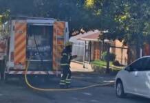 Principio de incendio en una casa en barrio Villa Domínguez