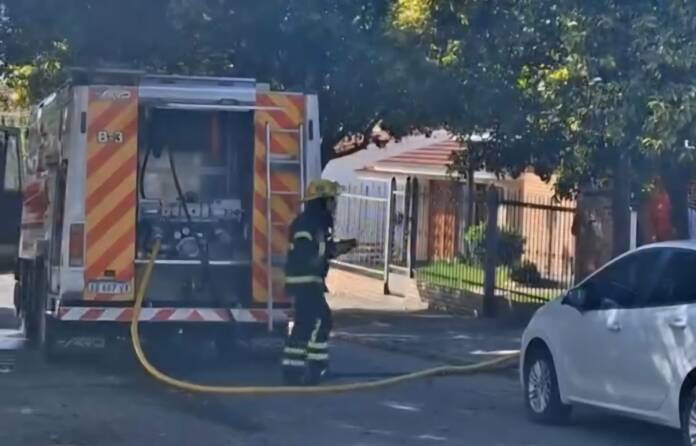 Principio de incendio en una casa en barrio Villa Domínguez