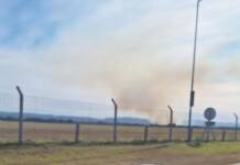 Combaten incendio en los campos del Ejército entre La Calera y la autopista