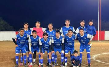 Atlético Carlos Paz mostró carácter y ganó en Córdoba para ser puntero del campeonato
