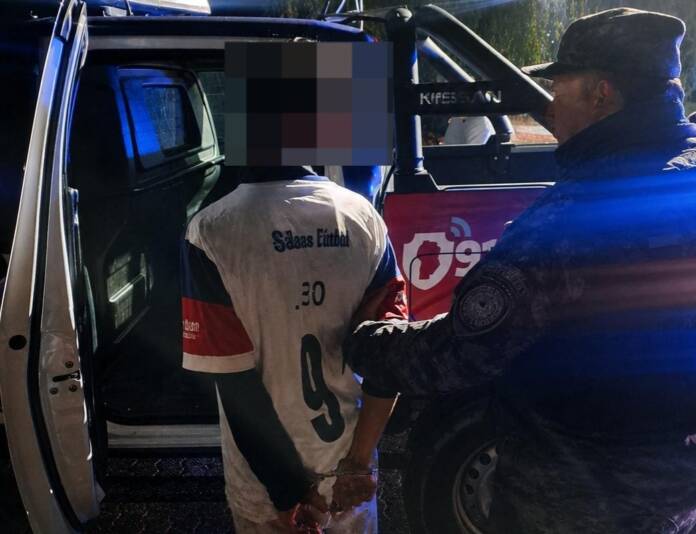 Carlos Paz: Lo capturaron por merodear el barrio con un cuchillo