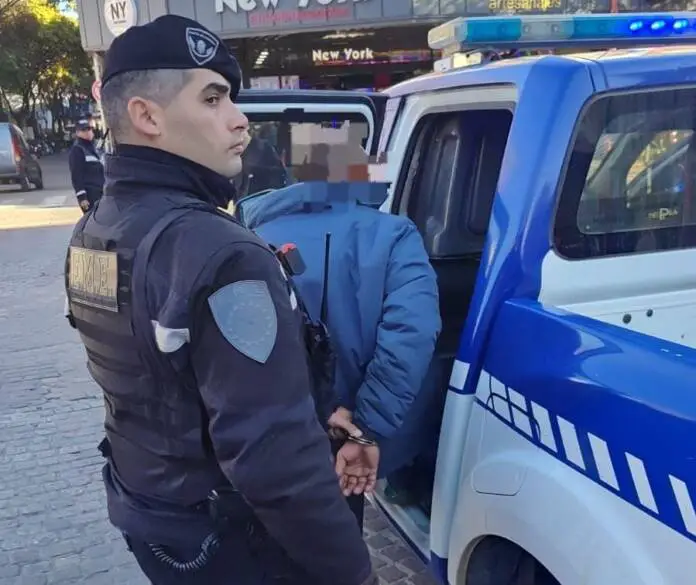 detenidocarlospaz111