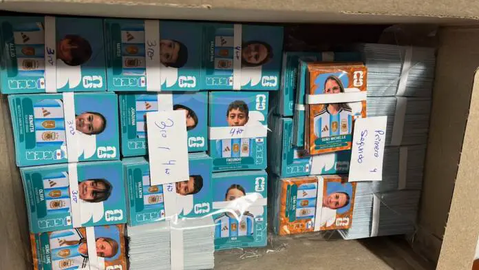 En un colegio de Carlos Paz el álbum de figuritas tiene el rostro de sus alumnos