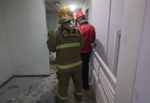 Se incendió un departamento en Córdoba y rescataron a un perrito