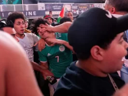 Brutal enfrentamiento entre hinchas argentinos y argelinos en Estados Unidos