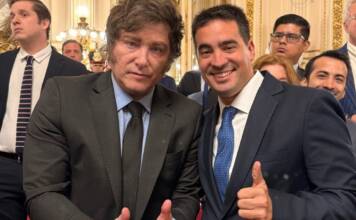 Adrián Ravier es el nuevo vocero presidencial y Adorni aguanta en la Jefatura de Gabinete
