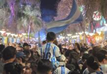 Carlos Paz: los rostros de la alegría en los festejos por el triunfo de Argentina ante Inglaterra