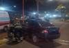 Iban en un auto, chocaron contra una columna en el centro de Carlos Paz y sufrieron graves heridas