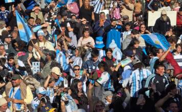 Así se celebró en Carlos Paz y en la región el agónico triunfo de Argentina y el pase a cuartos