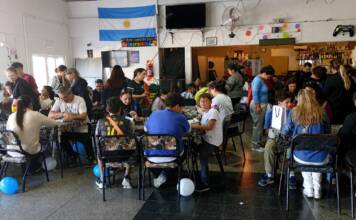 Carlos Paz: Invitan al último canje de figuritas con camisetas y banderas para apoyar a la Scaloneta
