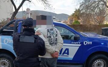 Carlos Paz: Lo detuvieron en pleno centro por circular en un auto robado