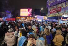 Sin Fan Fest, el centro de Carlos Paz espera el partido ante Inglaterra con fuerte operativo policial