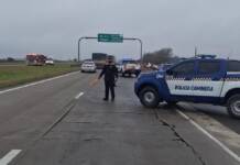 Tres muertos y un herido grave tras el despiste de una camioneta en autopista Córdoba-Rosario