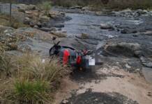Encontraron tirada en la costa del río San Antonio la moto que robaron a una mujer en Carlos Paz