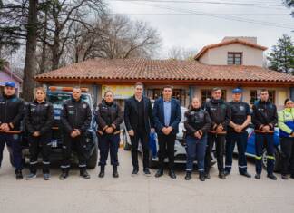Icho Cruz lanzó el programa Ojos en Alerta y sumó equipamiento para su guardia local