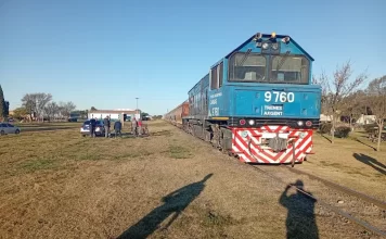 Santiago Temple: Un adolescente fue embestido por un tren cuando cruzaba en bicicleta
