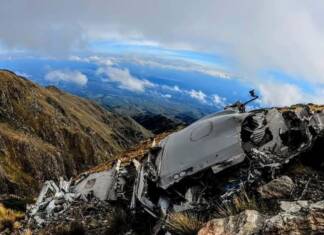 El vuelo de la Fuerza Aérea que se convirtió en un altar de montaña en las Altas Cumbres