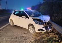 Un fuerte choque entre una moto y un auto en Villa del Lago terminó con un hospitalizado y la Ruta 38 cortada