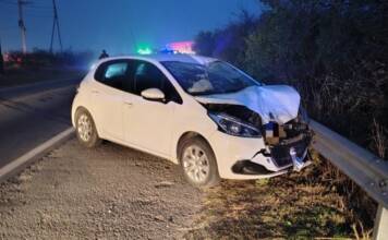 Un fuerte choque entre una moto y un auto en Villa del Lago terminó con un hospitalizado y la Ruta 38 cortada