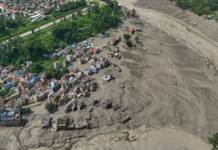 Tragedia en Nepal: al menos 8 muertos y cientos de desaparecidos tras avalancha e inundaciones