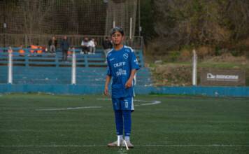 Es un crack, juega en las inferiores del Atlético y necesita ayuda para viajar a España para cumplir su sueño