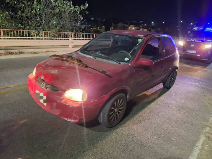 deteno su arma