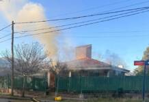 Incendio en Carlos Paz: Trasladan a una mujer de 85 años y su hijo de 62 al Instituto del Quemado