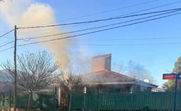 Incendio en Carlos Paz: Trasladan a una mujer de 85 años y su hijo de 62 al Instituto del Quemado