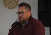 Santiago Juliá presentó en la Banca del Ciudadano un proyecto para reformar la Defensoría del Pueblo